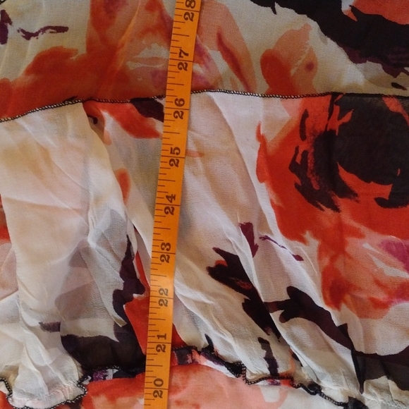 SOLD - LAST CHANCE: HOST PICK: NWOT - HIGH LOW RUFFLED FLORAL SUMMER SKIRT - Picture 8 of 9